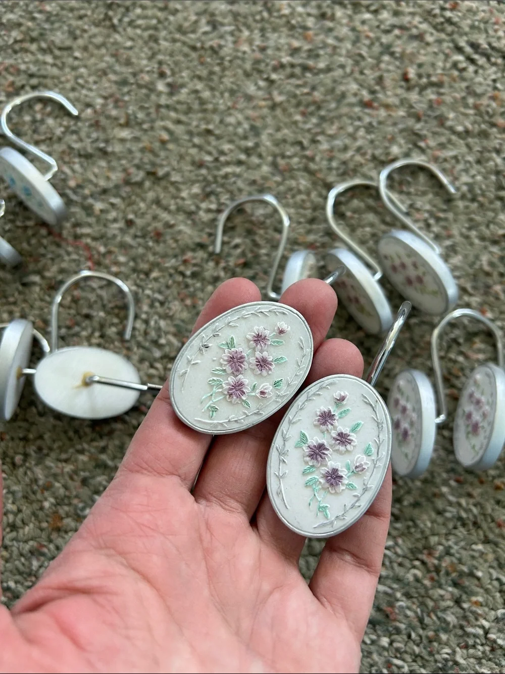 Vintage Floral Shower Curtain Hooks (24)
